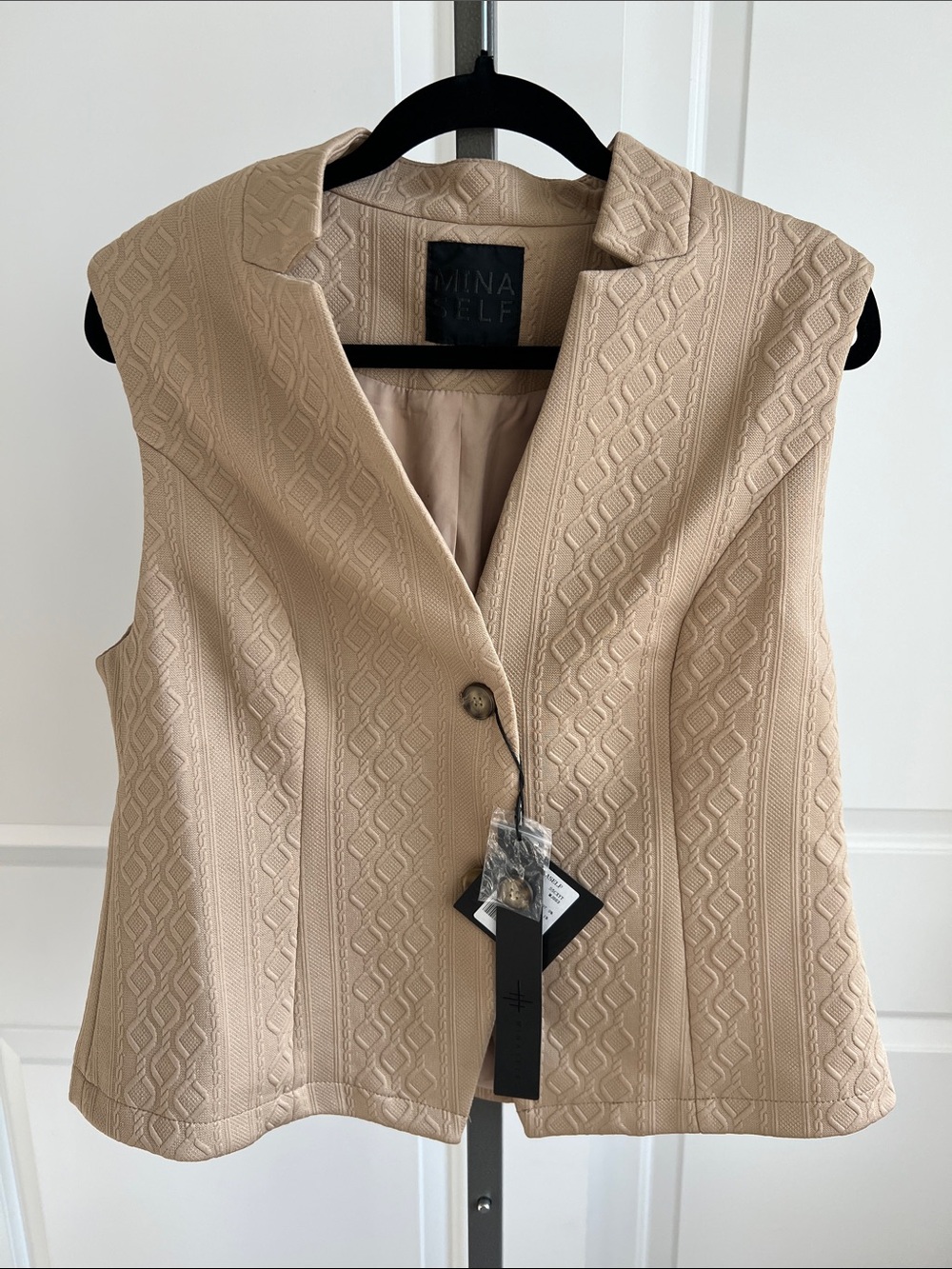 Mina Self Cream Textured Vest
